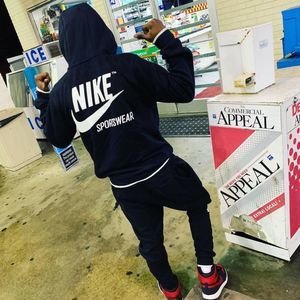 Meet your Posher, Tyler